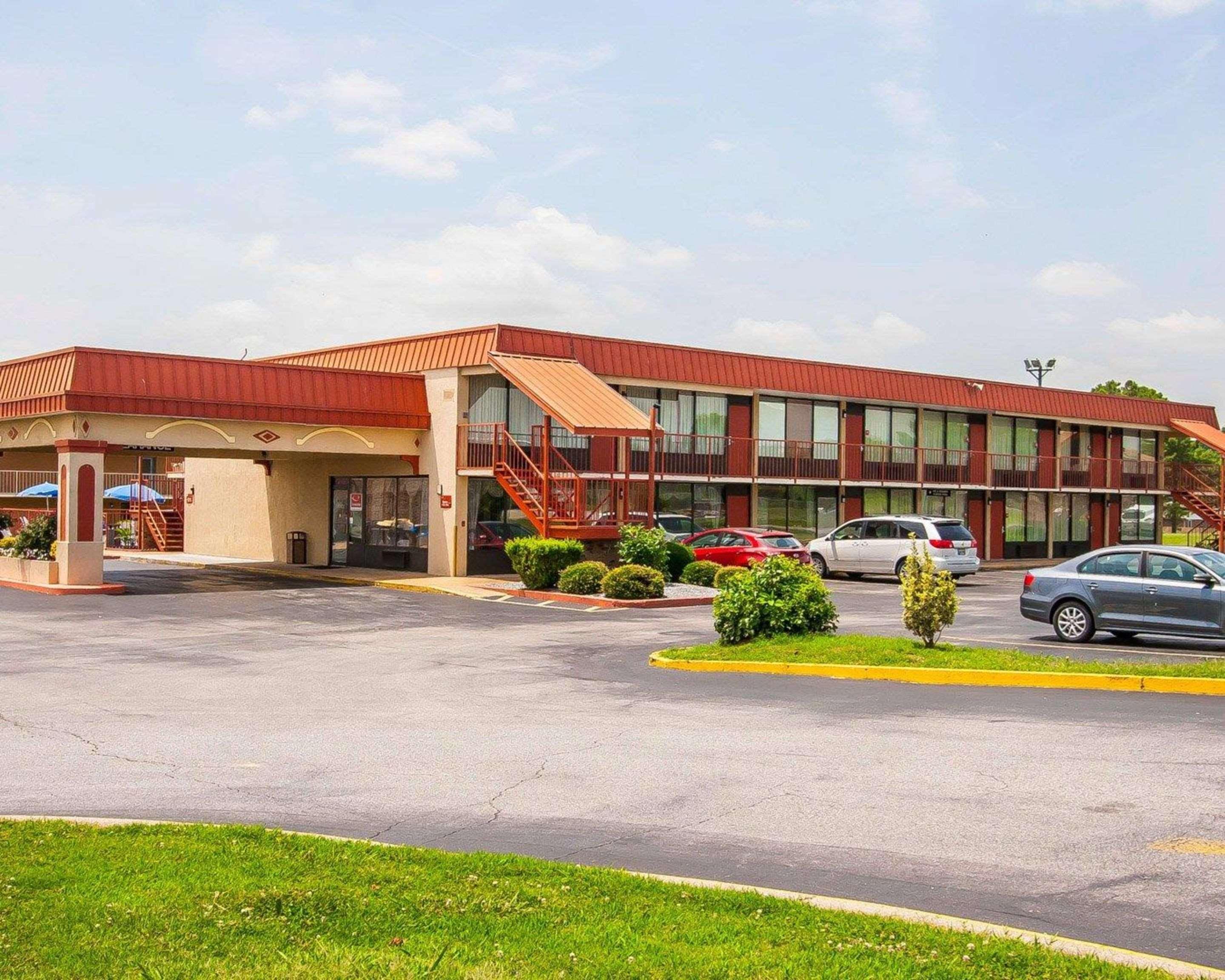 Econo Lodge Dyersburg Exterior photo